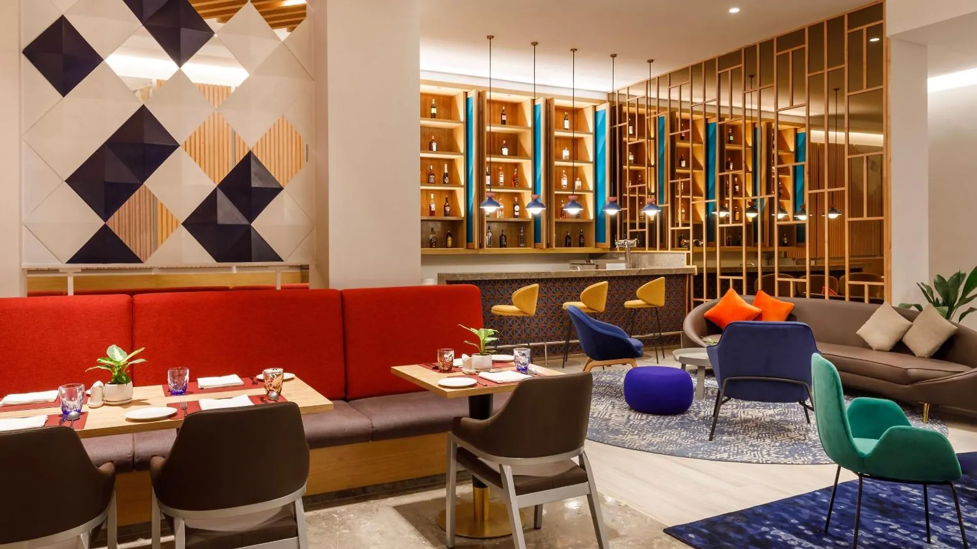 Holiday Inn Express Kathmandu Naxal By Ihg 3*,  Nepal